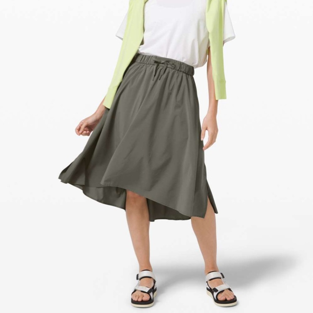 Lululemon Time to Flounce Skirt - gray sage
